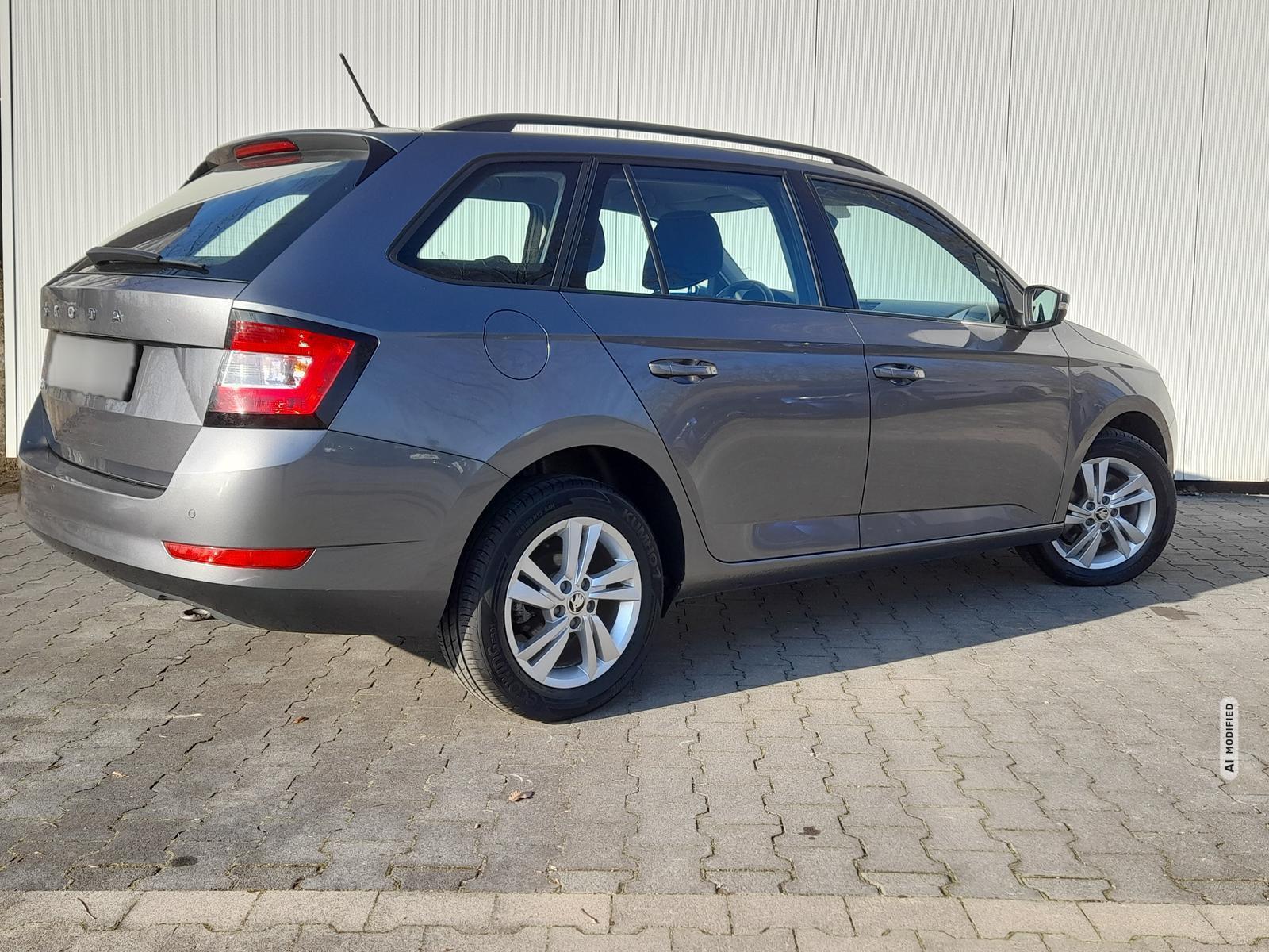Skoda Fabia Combi Ambition NAVI/APP~PDC~SHZ~ALU~MFL~BT