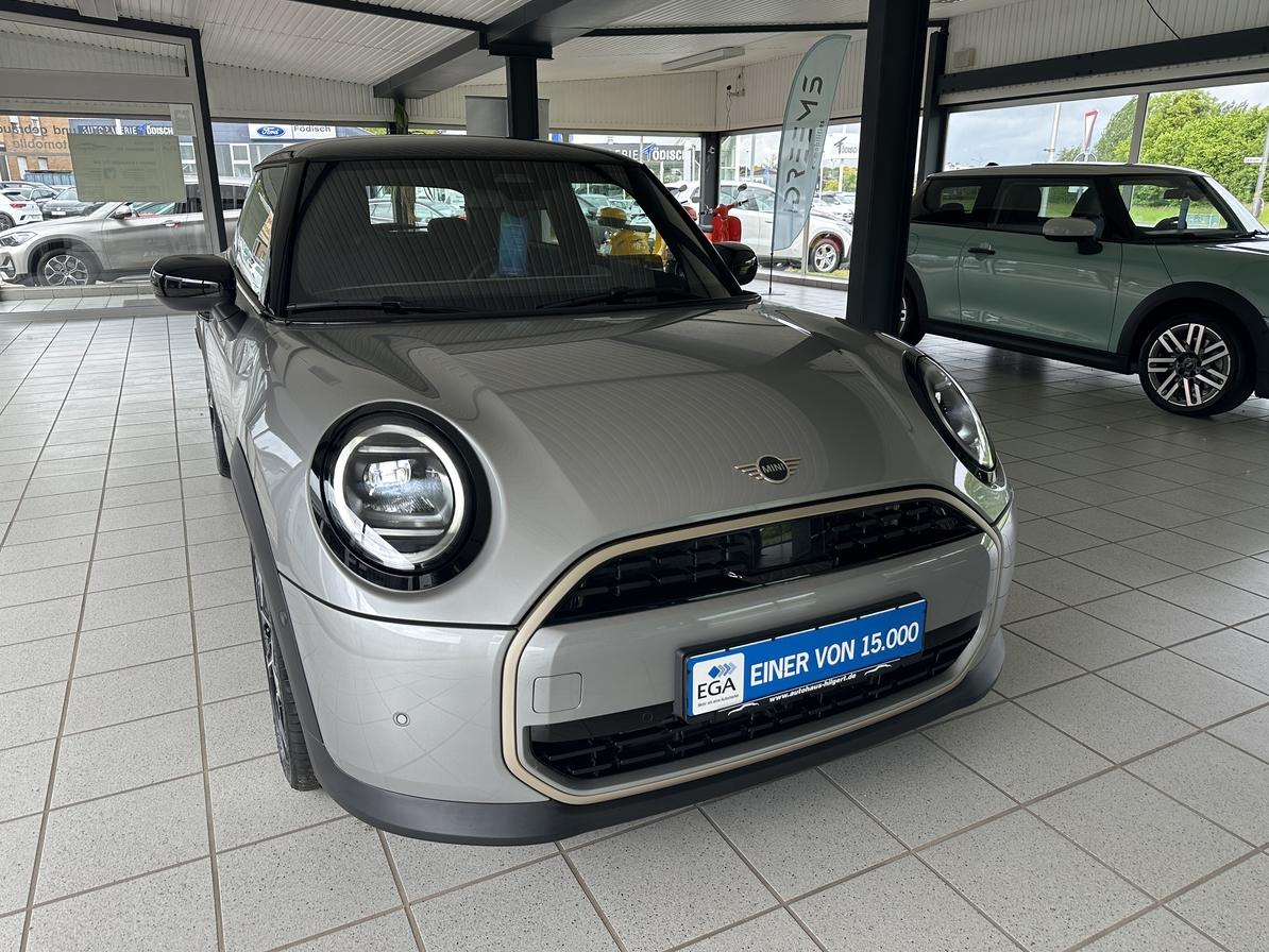 MINI Cooper C Favoured Trim HUD Lenkradheizung LED RFK