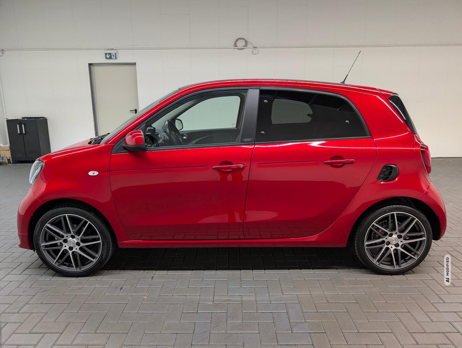 Smart ForFour Brabus Leder/Pano/SHZ/PDC/LED/GRA/17-LM