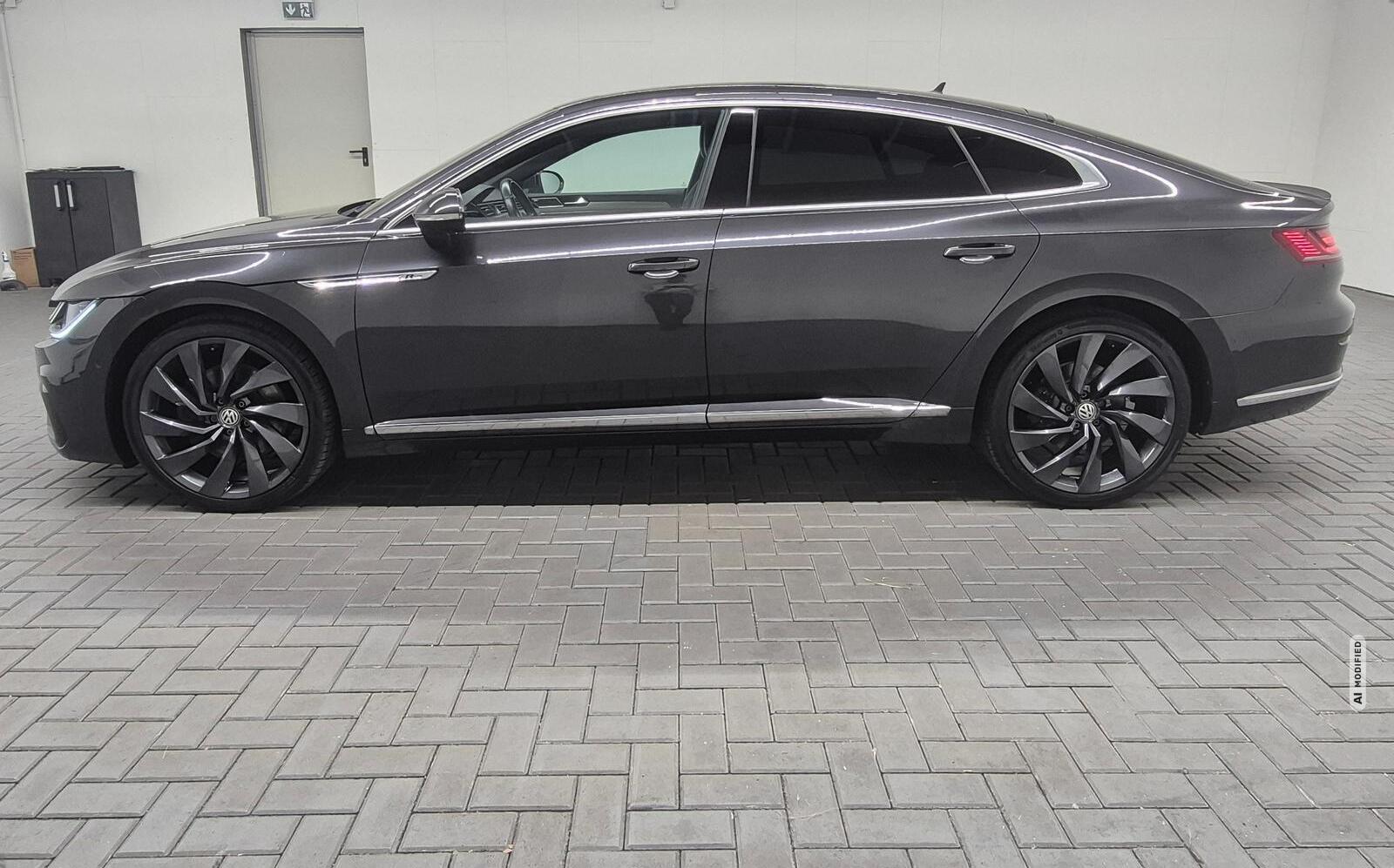 Volkswagen Arteon R-Line 4M Stdhzg/DCC/360°/HUD/Pano/20-LM
