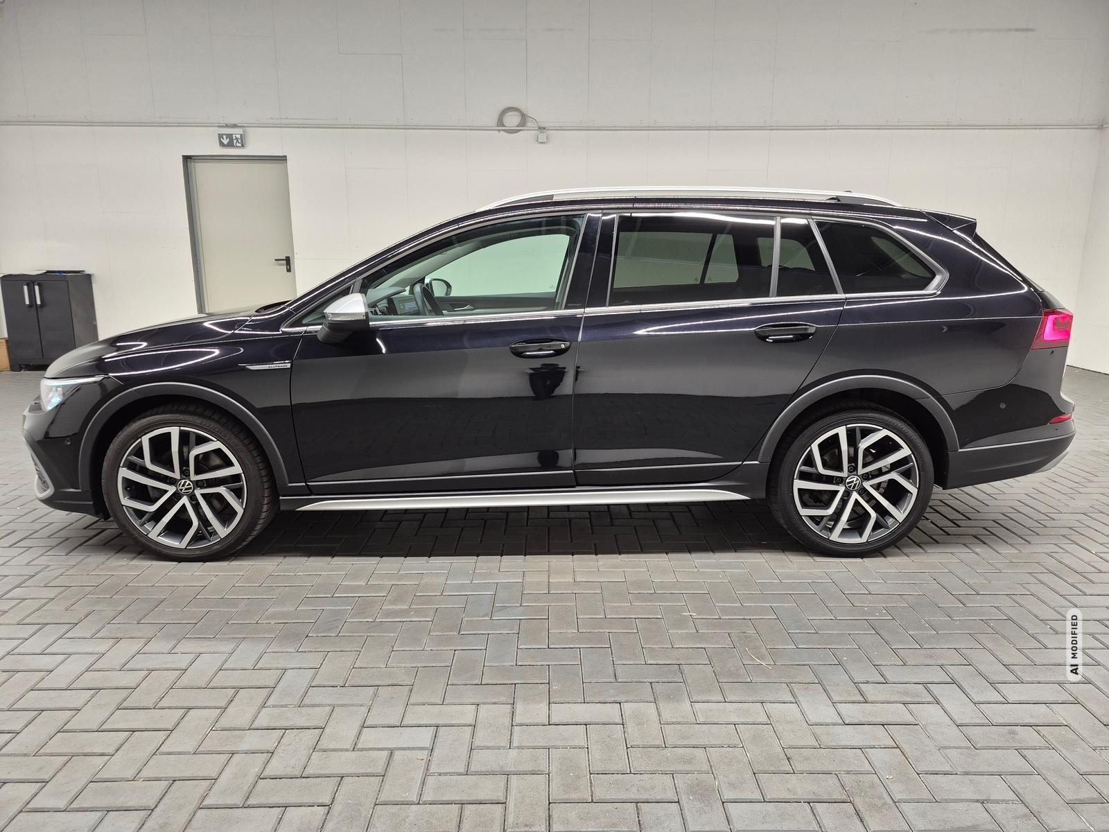 Volkswagen Golf 8 Alltrack 4M IQ-Light/HUD/Pano/H-K/AHK/DCC