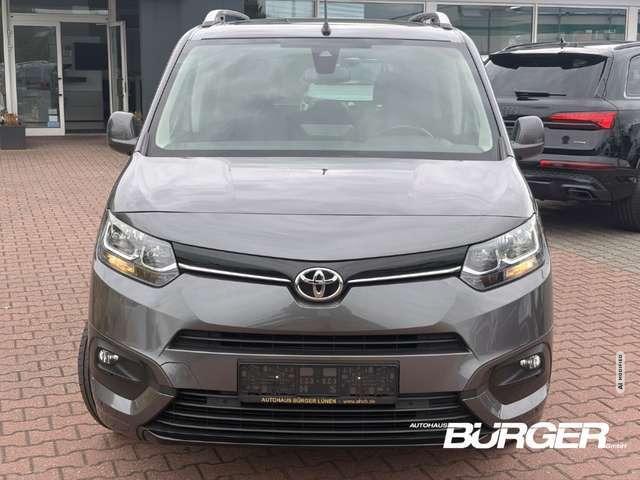 Toyota PROACE CITY Verso L1 Team Deutschland Panorama ACC AHK 8-Fachb