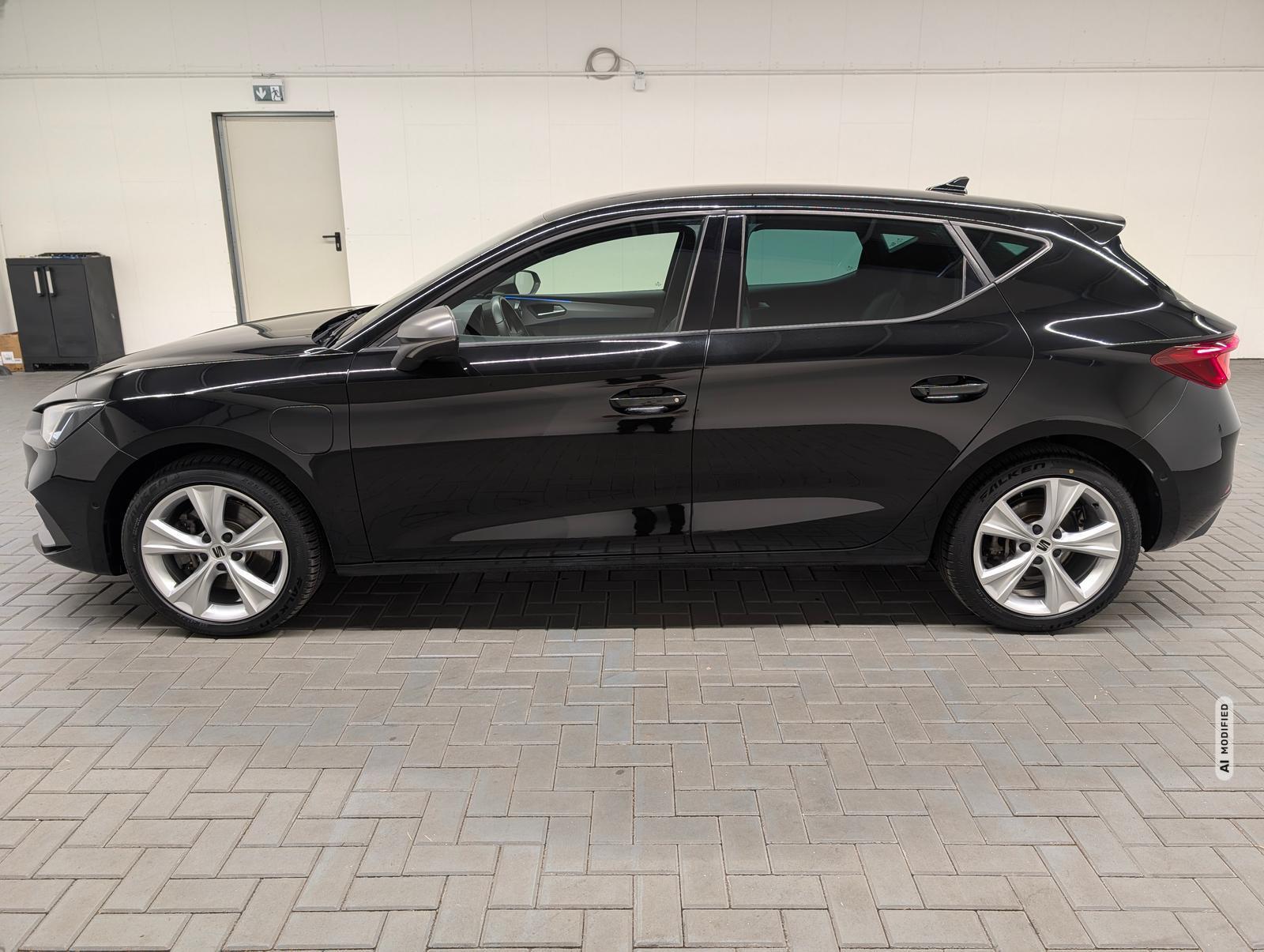 Seat Leon FR eHybrid LED/Navi/SHZ/LHZ/Kam/Keyl./17-LM