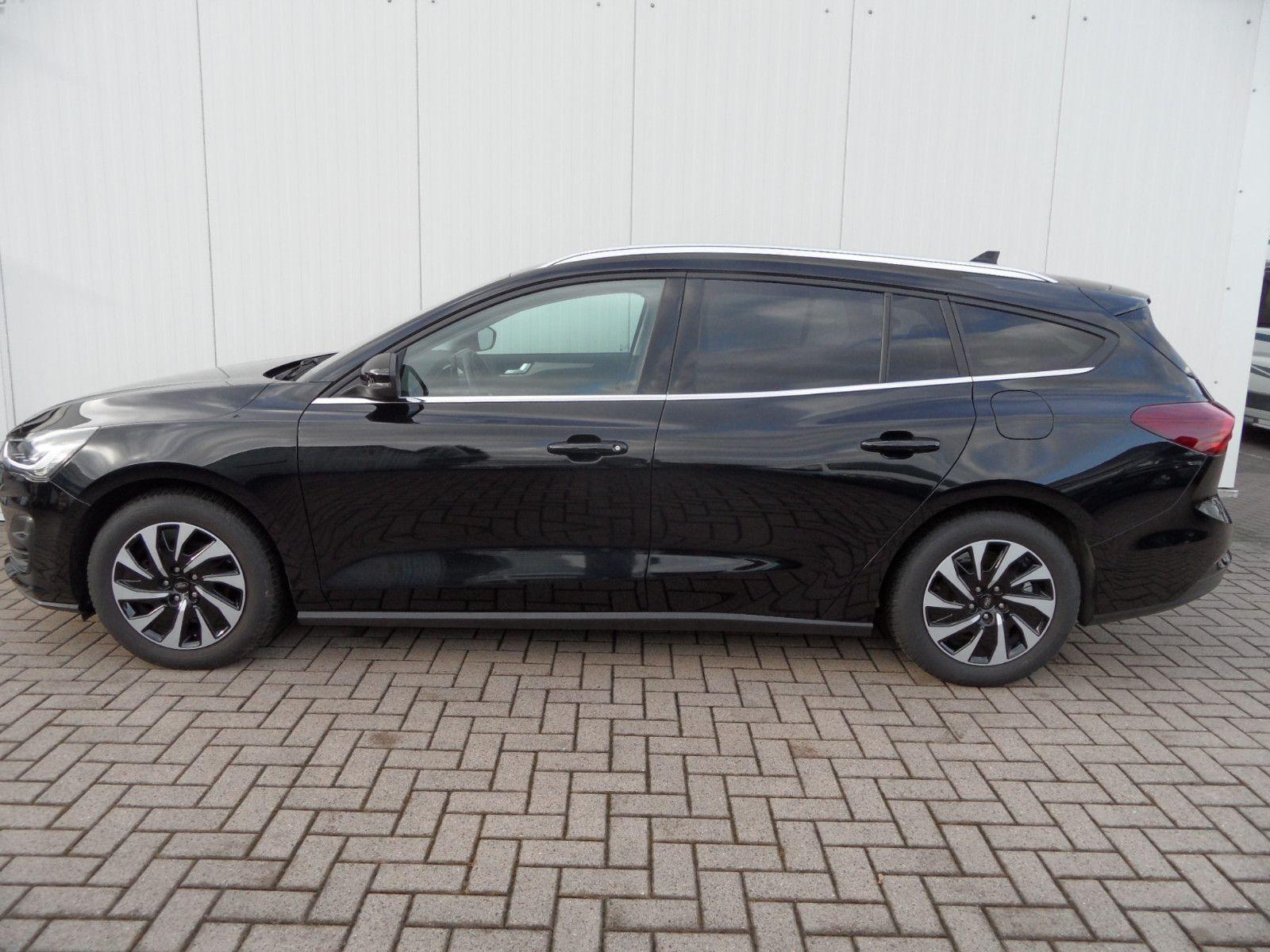 Ford Focus 1,0 Turnier Titanium+Navi-SYNC4+Sitzhzg.