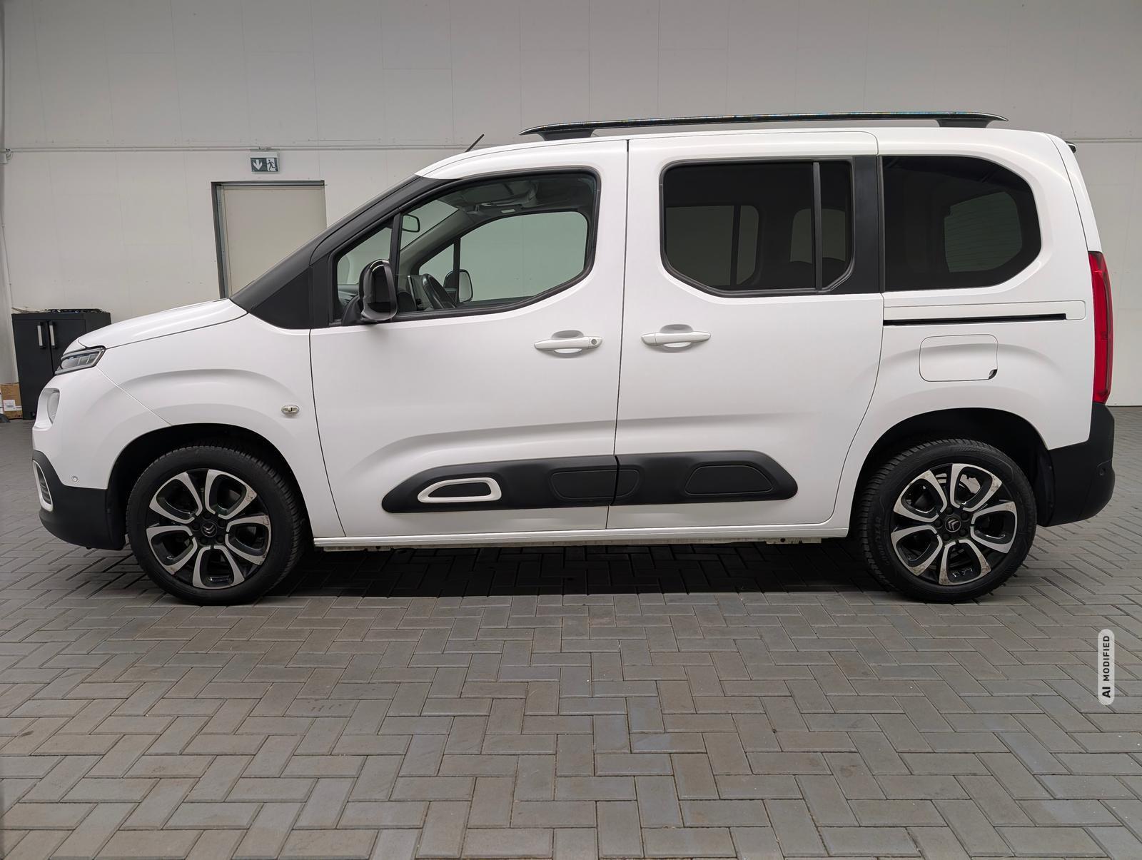 Citroën Berlingo Shine M Navi/ACC/HUD/AHK/Kam/DAB/17-LM
