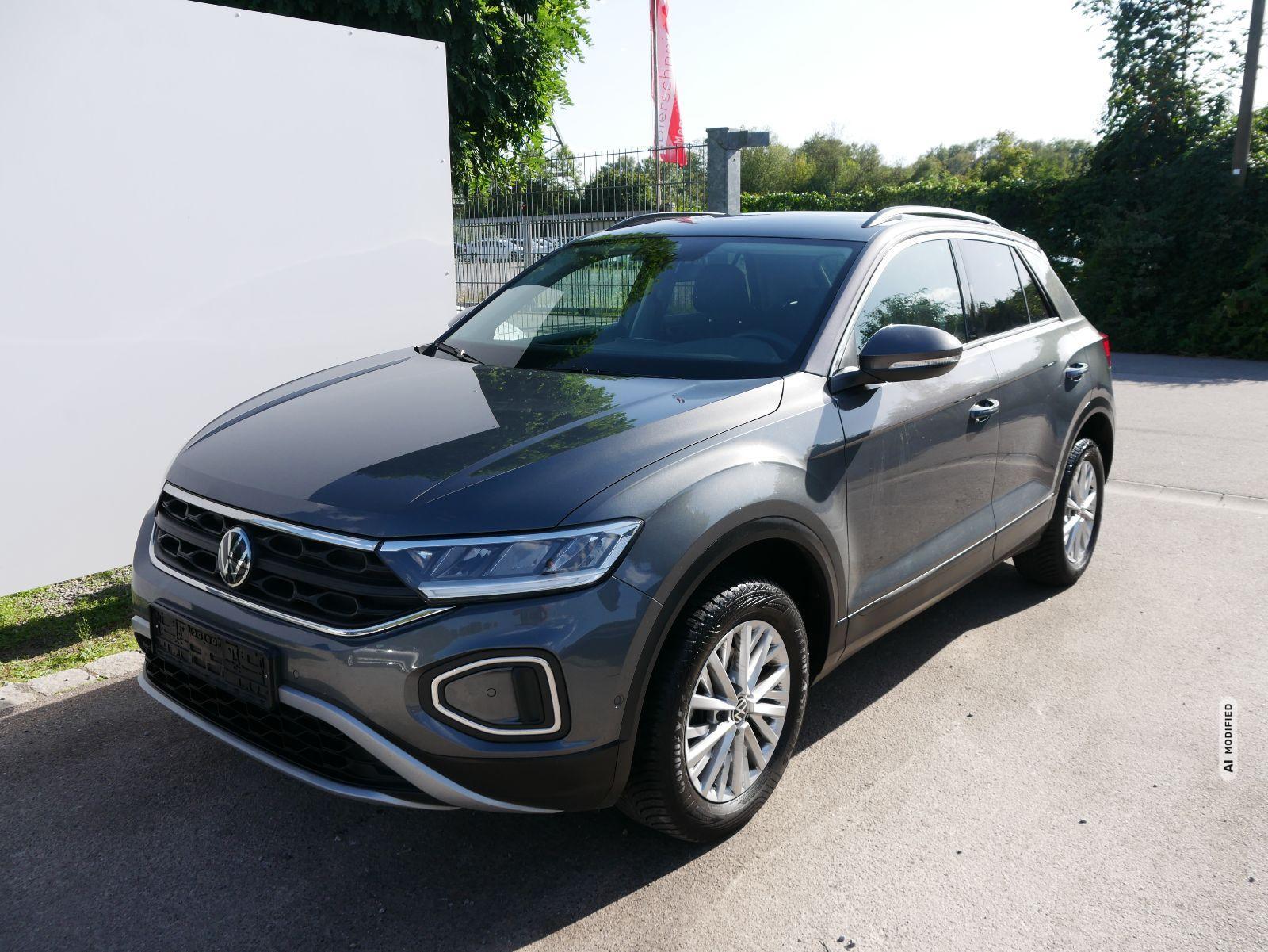 Volkswagen T-Roc 1.5 TSI  DSG Life*NAVI-ÜBER-SMARTLINK*PDC*LED*SHZ*KLIMA*DAB