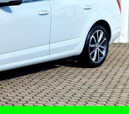 Skoda Octavia  TSI Edition*Navi*Xenon*Tempomat*17 Zoll
