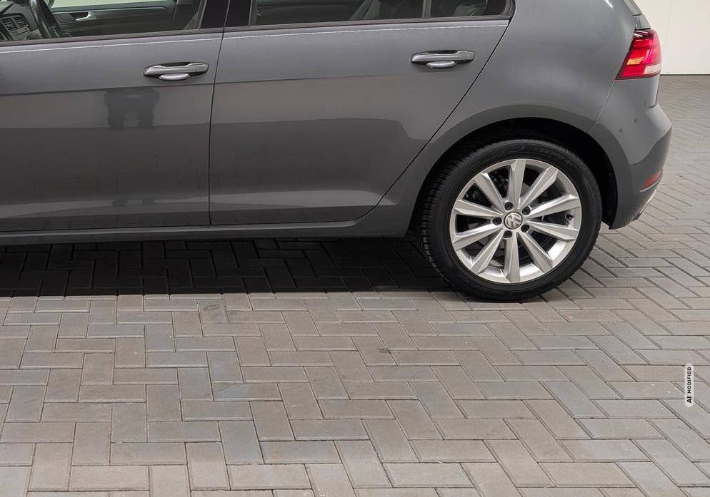 Volkswagen Golf VII LED/Massage/SHZ/PDC/ACC/17-LM