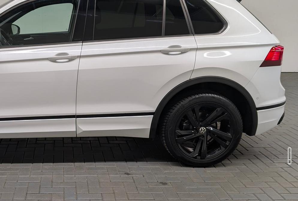 Volkswagen Tiguan 4M R-Line Black IQ-Light/Nav/HUD/360°/DCC